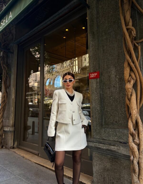 Elegant Skirted Suit with Jacket - Image 5