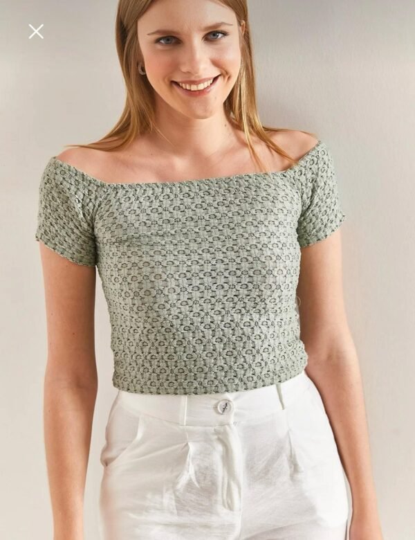 Lace Detail Crop