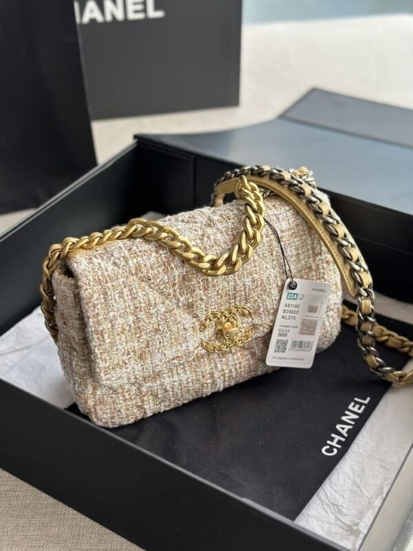 Chanel Tweed Handbag - Image 2