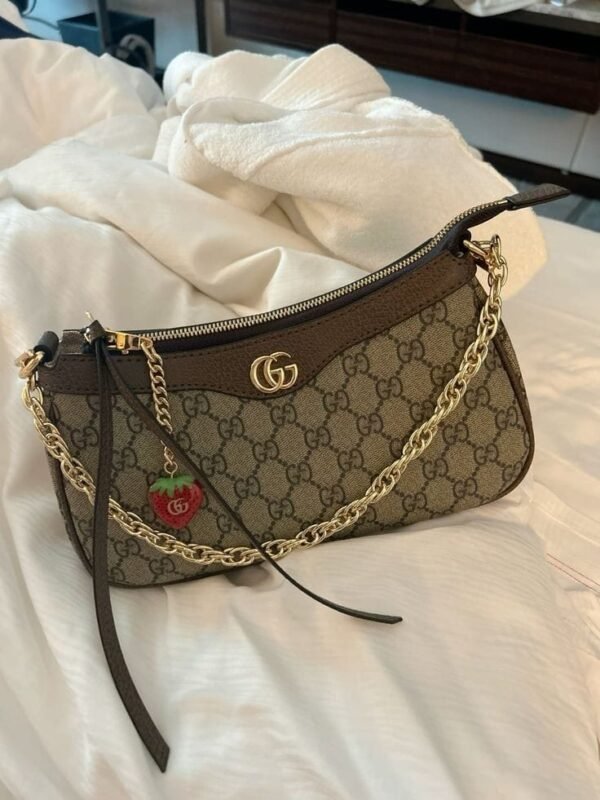 Gucci Small Shoulder Bag - Image 3