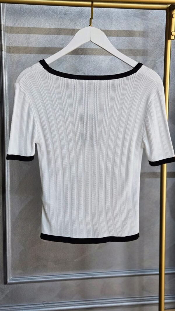 Chanel CC T-Shirt - Image 9