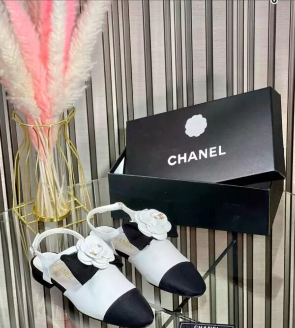 Chanel Two Tone Bowtie Flower Sandals - Image 2