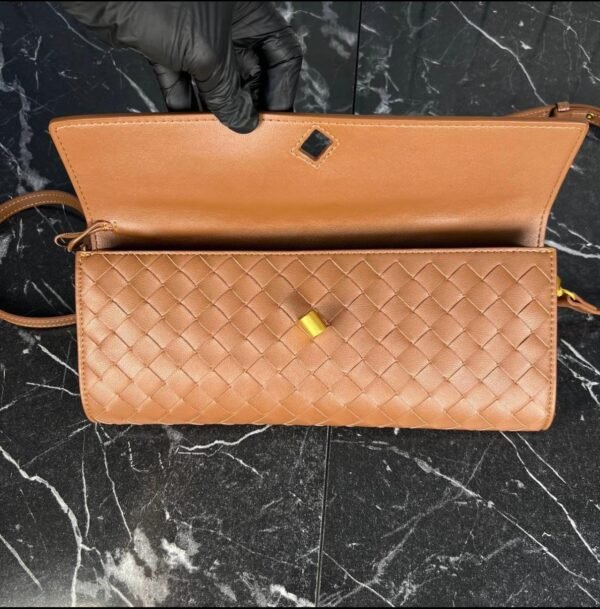 Bottega Veneta Clutch Bag - Image 4
