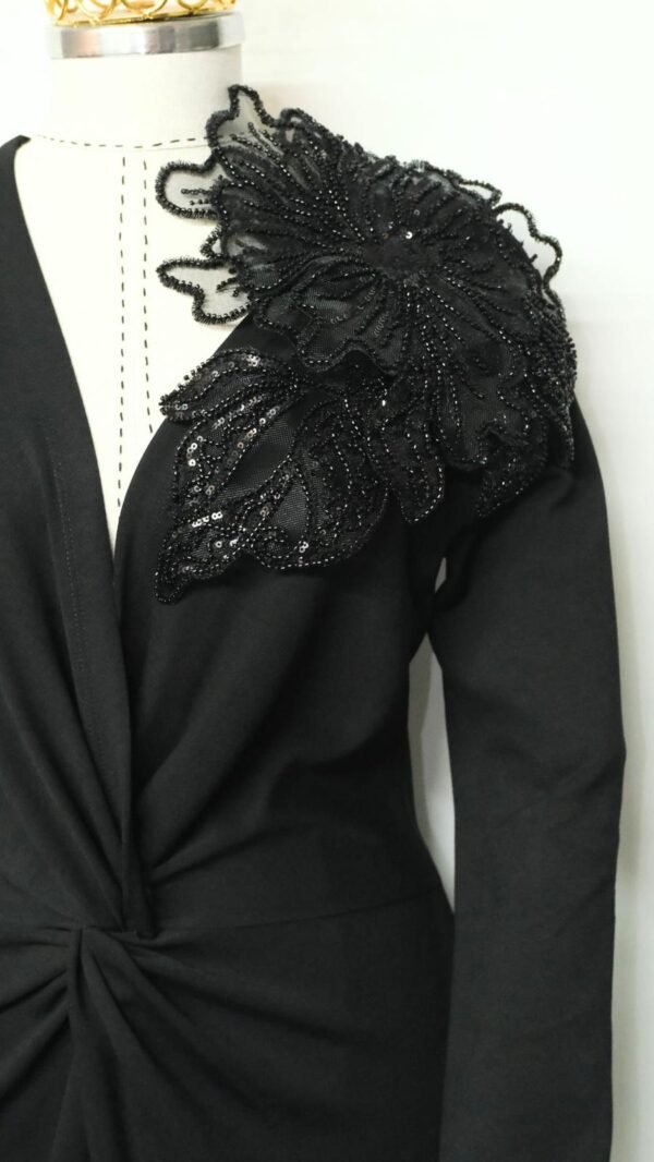 Black Brooch Detailed Mini Evening Dress - Image 3