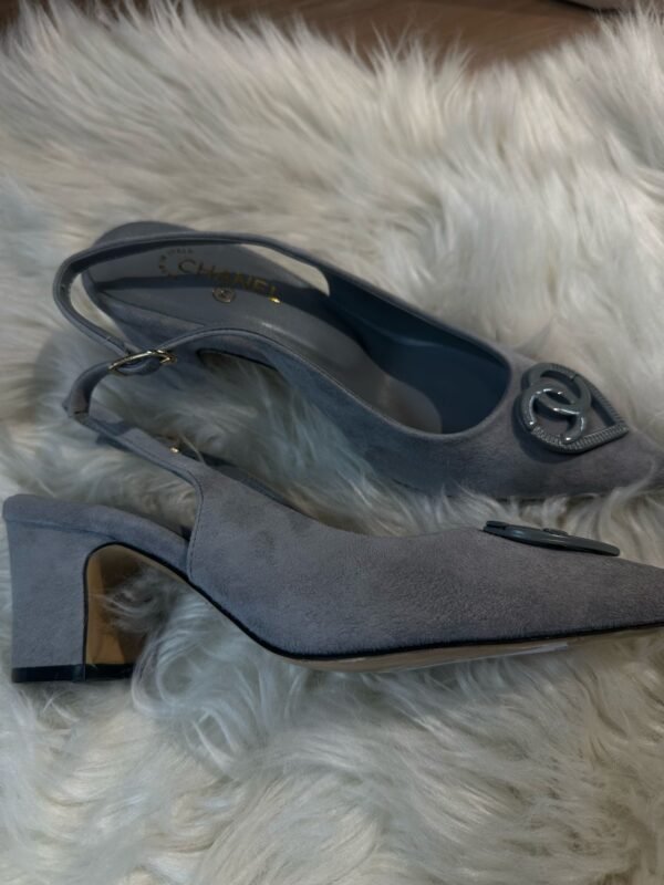 Chanel Grey Kitten Heeled Shoes - Image 3