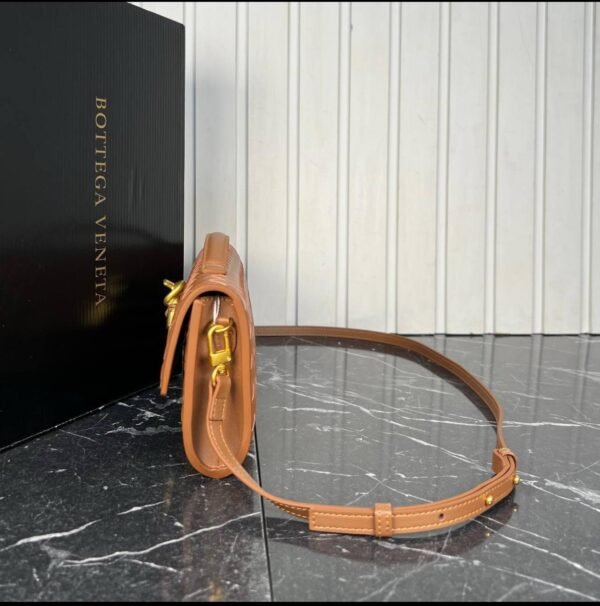 Bottega Veneta Clutch Bag - Image 5