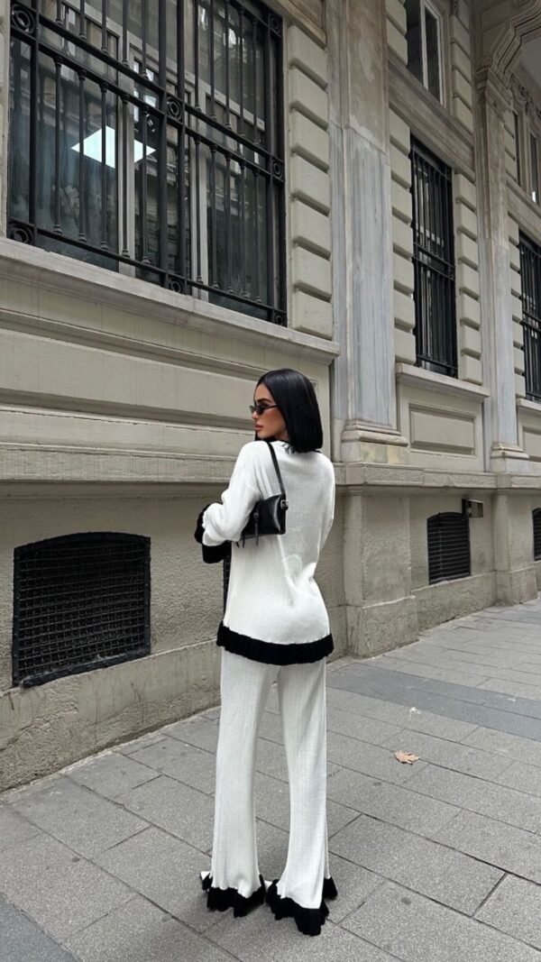 Knitwear Ruffle Detailed Suit - Image 3